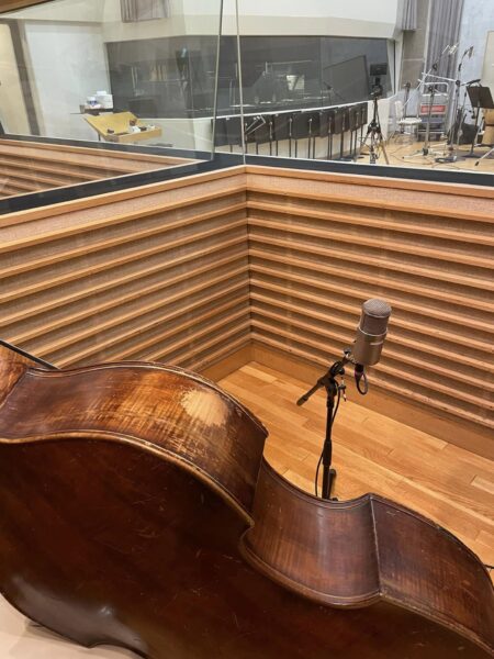 昨日はツアーからの戻りで、一旦家に帰ってからのレコーディング案件。